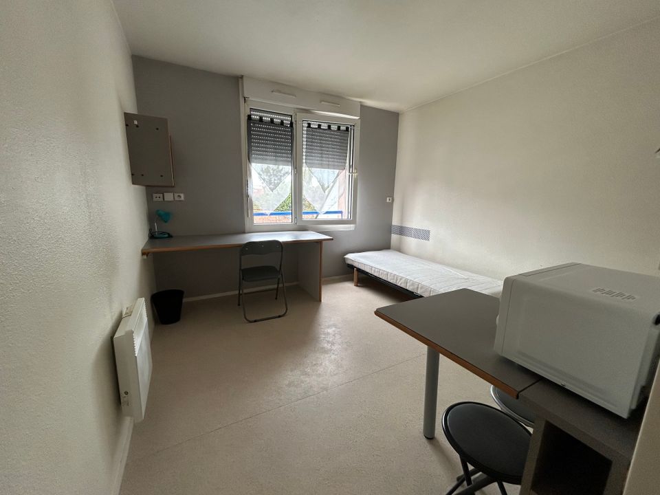 Location studio meublé à Roubaix - 470 € - 20 m²