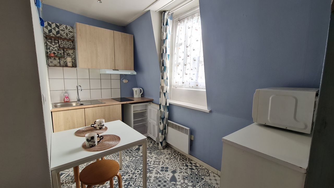 Location studio meublé à Roubaix - 600 € - 27 m²
